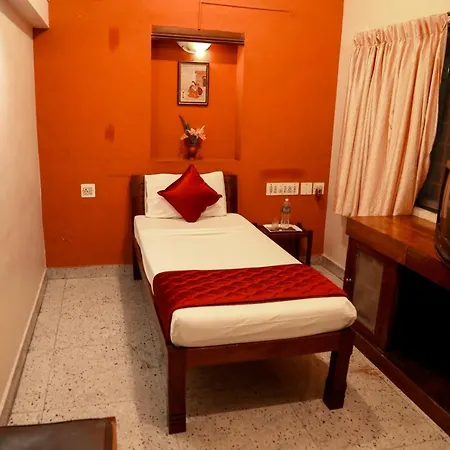 Ram Guest House Pondicherry Exterior photo